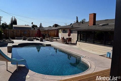 2nd image of 1816 Elder Ln