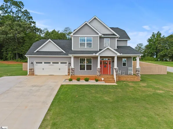 702 Ratchford Ln, Wellford, SC 29385