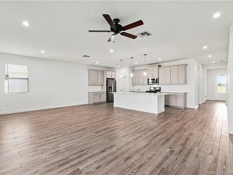 14143 SW Safi Ter — Photo 16