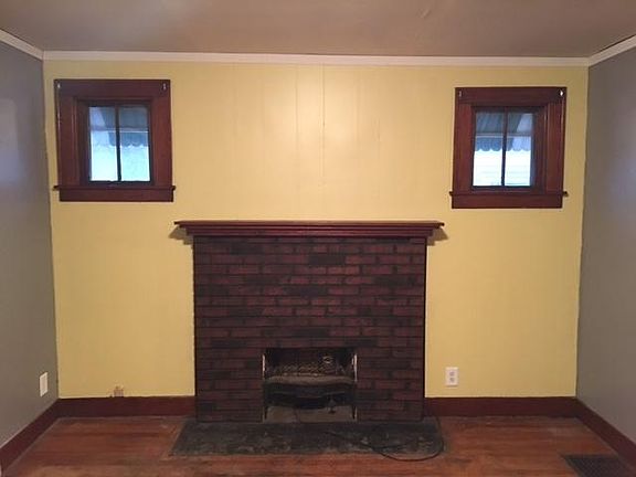 2nd image of 714 S 12th St