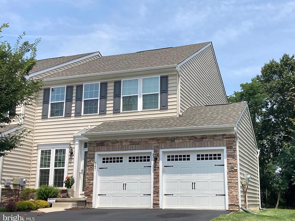 1st image of 547 Canal Dr
