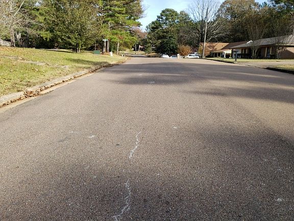 4th image of 5409 Brookhollow Dr
