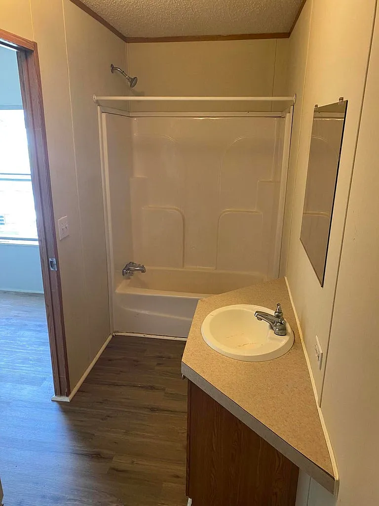 132 Pauline Street - 1 — Photo 3