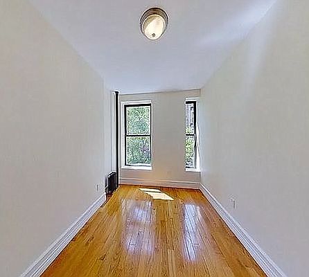 3rd image of 53 W 105th St APT 7