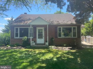 1710 Rockvale Rd, Lancaster, PA 17602