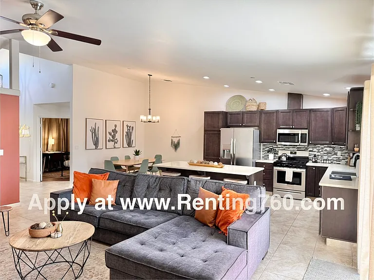 8621 Amador Ave — Photo 6