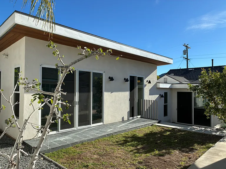 3447 Community Ave — Photo 9