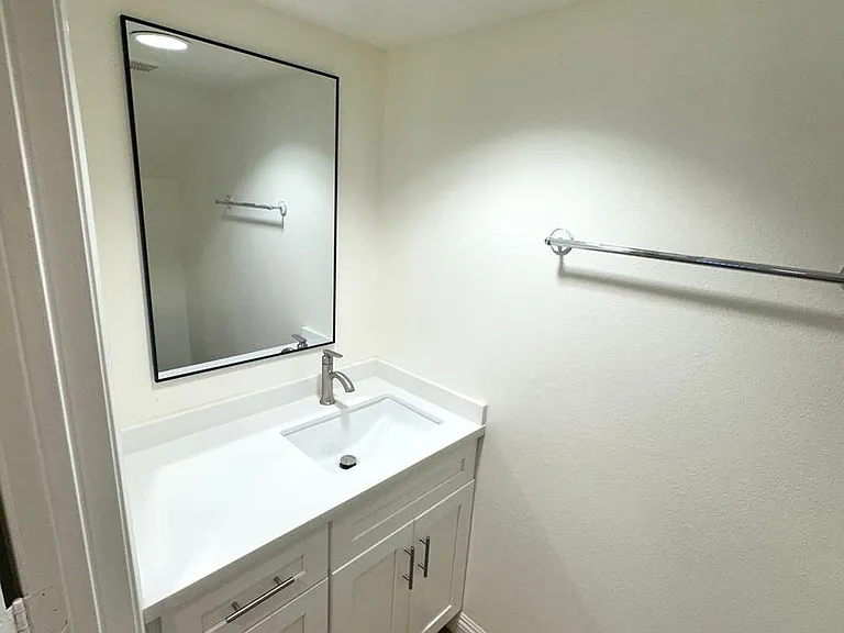 6402 Radford Ave #2 — Photo 7