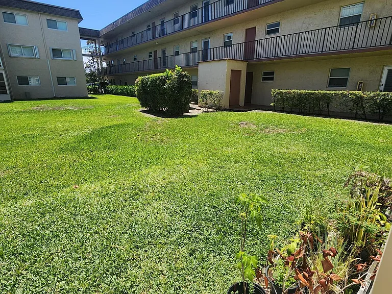 705 Lori Dr #110 — Photo 3