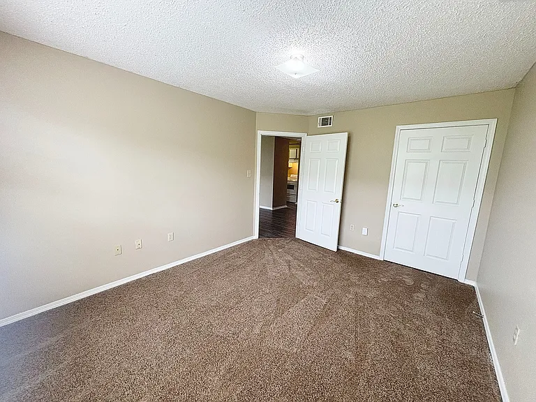 Maple - Bedroom