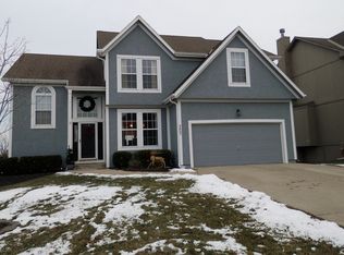 5607 Theden St, Shawnee, KS 66218