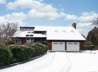 667 Reservoir Rd, Cheshire, CT 06410