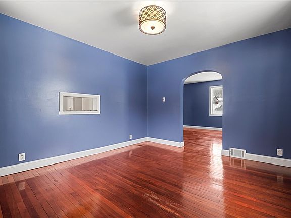 5th image of 623 Marco Rd