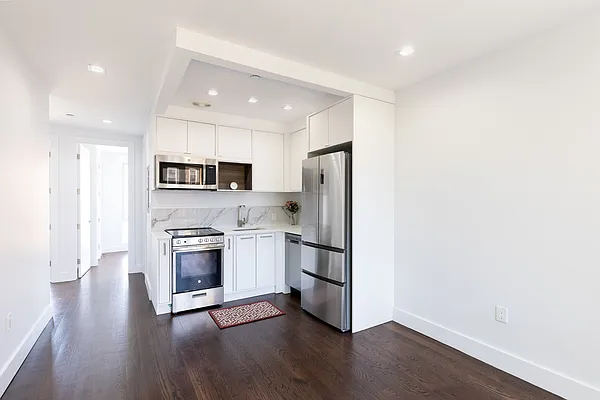 Rented by Brown Harris Stevens | media 18