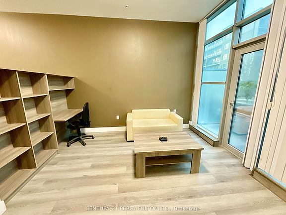 3rd image of 257 Hemlock St #102