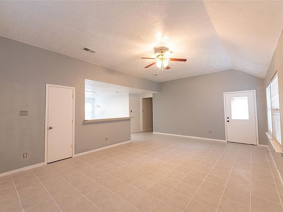 2nd image of 6511 Autumn Thistle Dr