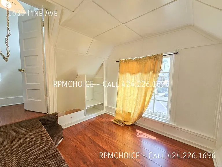1635 Pine Ave — Photo 21