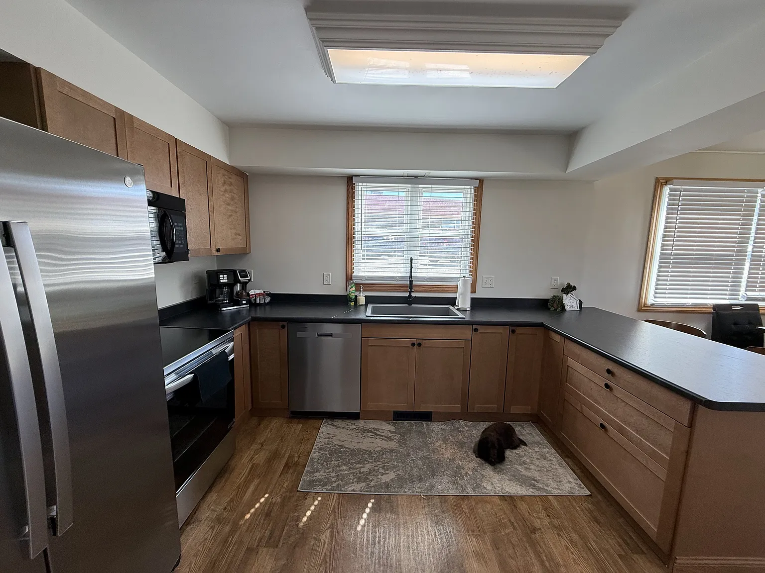 3 bed, 2000 sqft, $2,350 — Photo 4