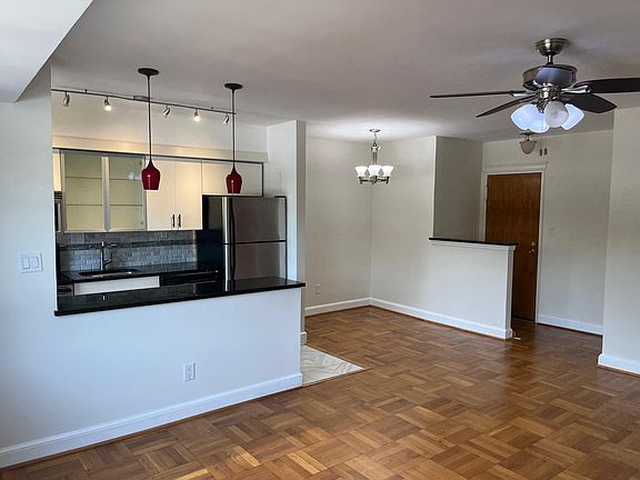 2nd image of 1315 N Ode St APT 732