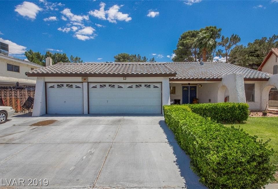 1st image of 3033 Brockington Dr