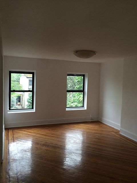 2nd image of 373 Macdonough St #3
