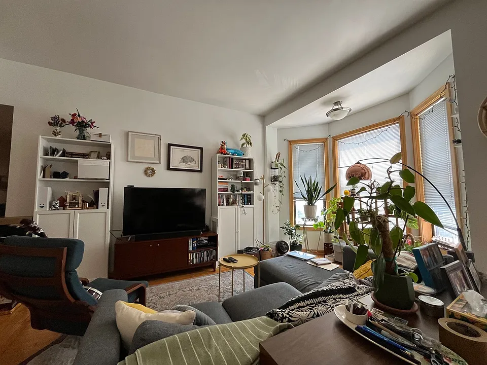 624 E Ogden Ave