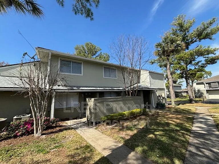 4444 Ring Neck Rd — Photo 1