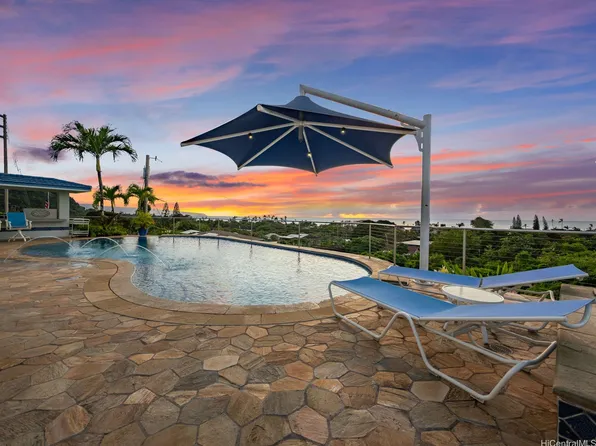 59-11 Kamehameha Hwy #B, Haleiwa, HI 96712