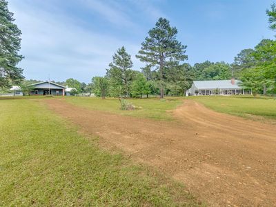 9689 E Fm 837, Palestine, TX, 75803