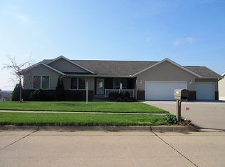 701 W Park Dr, Monticello, IA 52310