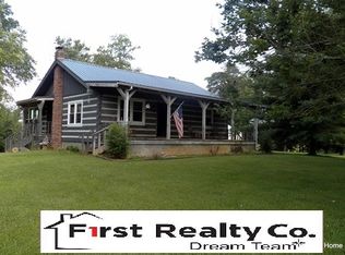 423 Log Home Ln, Moss, TN 38575