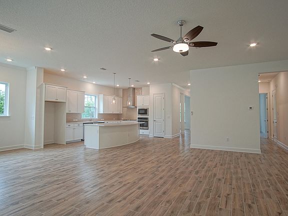 4th image of 541 Crosswater Lake Dr