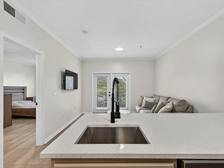 1910 E Palm Ave #8214 — Photo 7