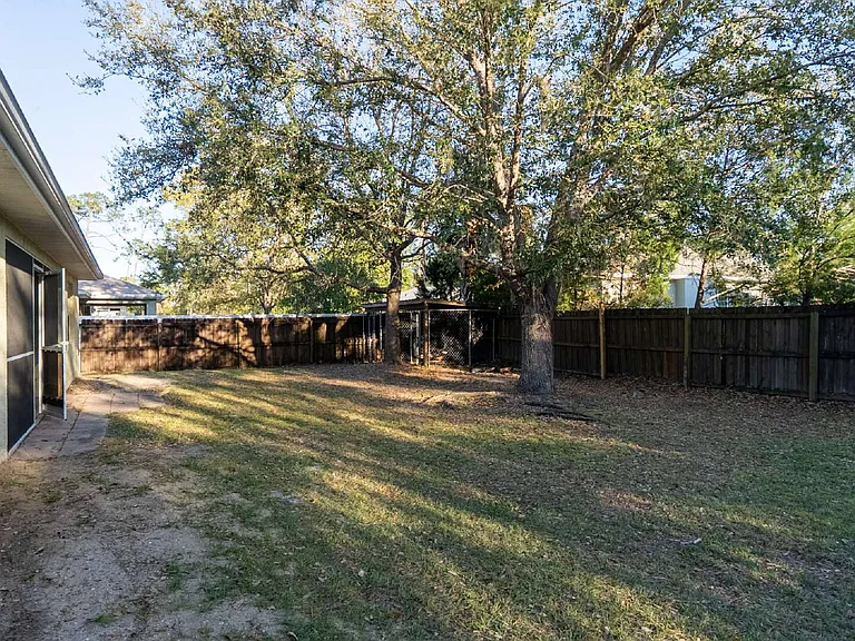 2157 Tejon Ave — Photo 32