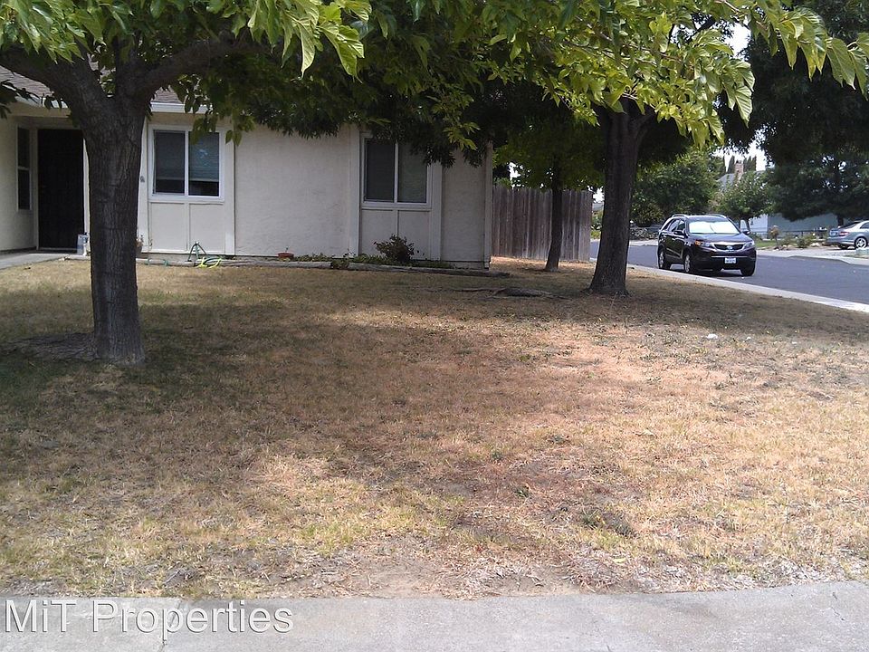 2nd image of 291 Cambridge Dr