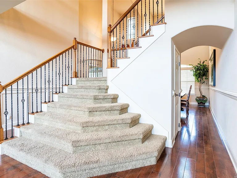 1898 Long Bow Dr — Photo 7