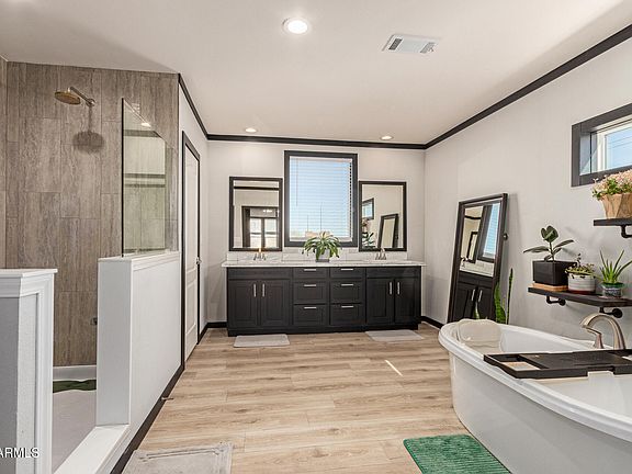 4th image of 28203 N 255TH Avenue
