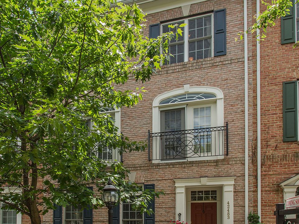 1st image of 42483 Regal Wood Dr