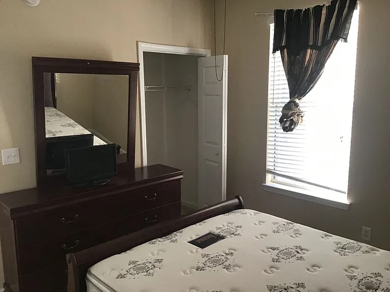504 River Oaks Dr #57J — Photo 5