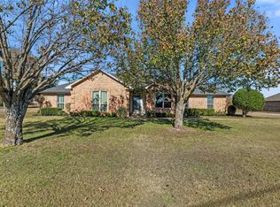 517 Hiwasee Rd, Waxahachie, TX 75165