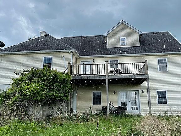 2nd image of 120 Hood Ln