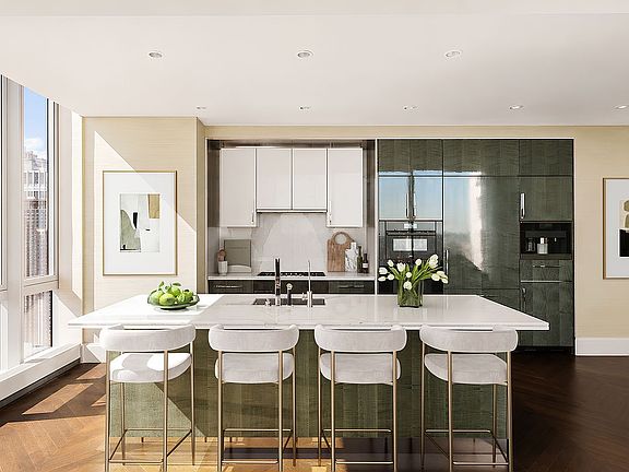 4th image of 217 W 57th St APT 36C