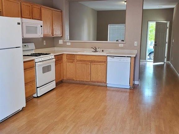 5th image of 6188 Mountain Hemlock Ave