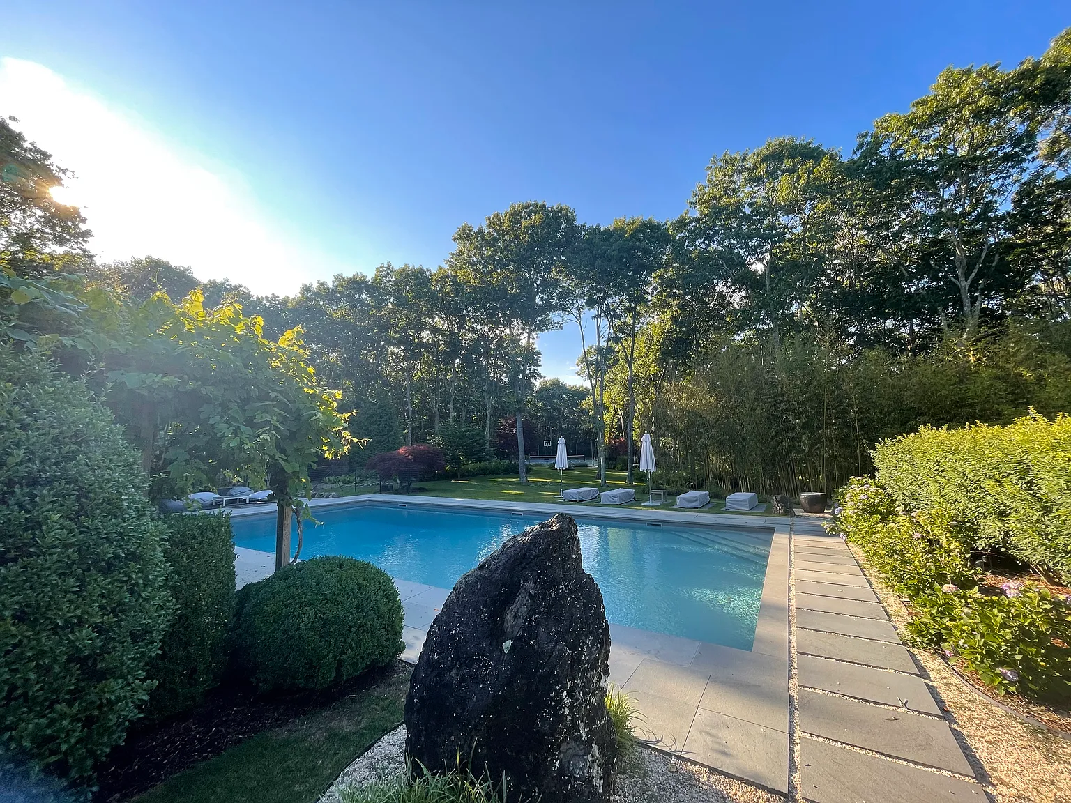 Gated Luxury Escape with Pool, Spa and Designer Gardens — Photo 4