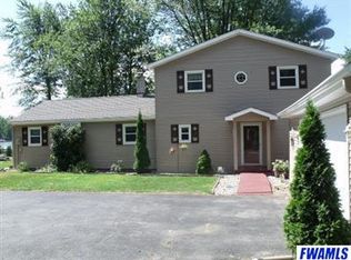 7715 N Arnold Rd, Columbia City, IN 46725