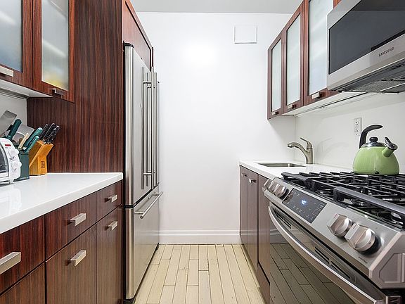2nd image of 212 E 47th St APT 32C