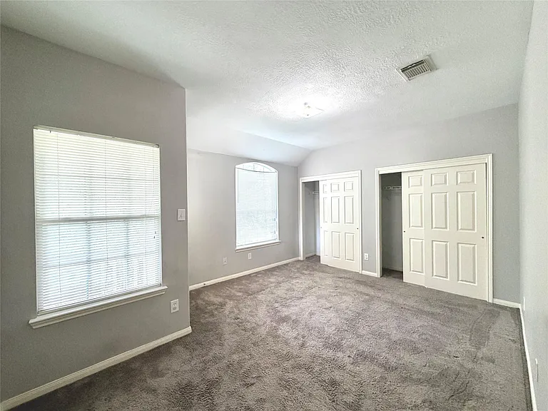 6415 Mountain Pines Ln — Photo 17