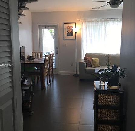 2nd image of 798 Crandon Blvd APT 30-C