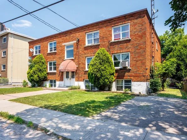 227 Regent St #6, Kingston, ON K7L 4K5