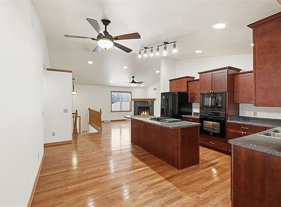 5th image of 330 Waite Ln #3